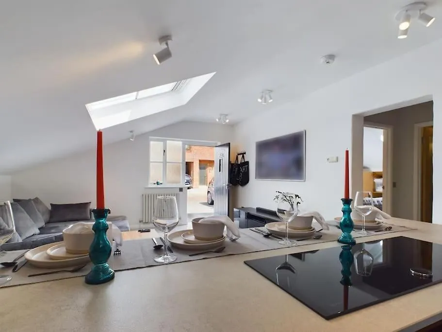 The Hideout King Bed/W Tv Free Parking Villa Cheltenham